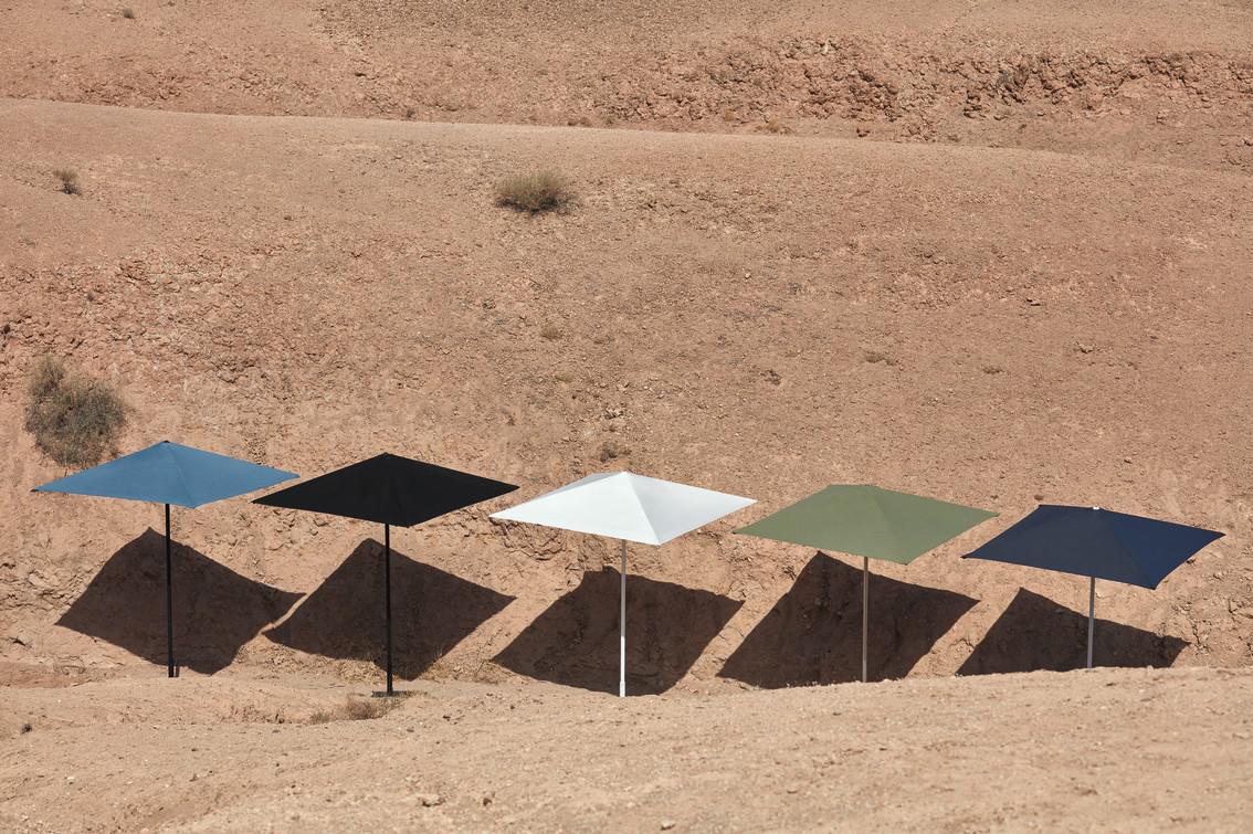 MNST1304 Зонтик teak центральный полюс teak 350x350 серо-коричневый Manutti Umbrellas  - Вид №4