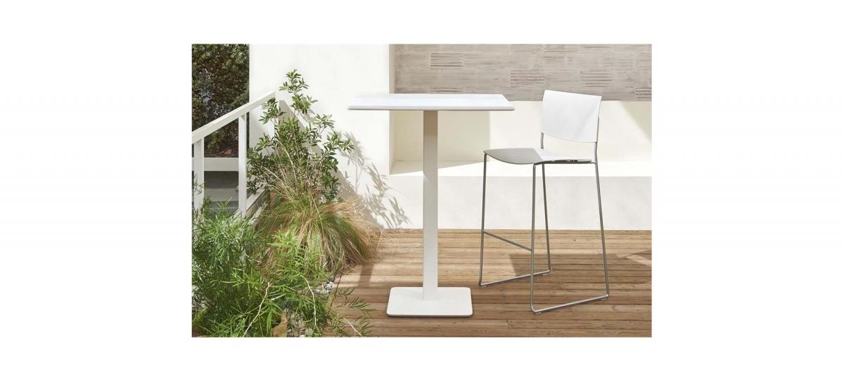 042830 Барный столик Andreu World Plaza