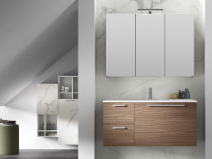 Деревянный умывальник с зеркалом