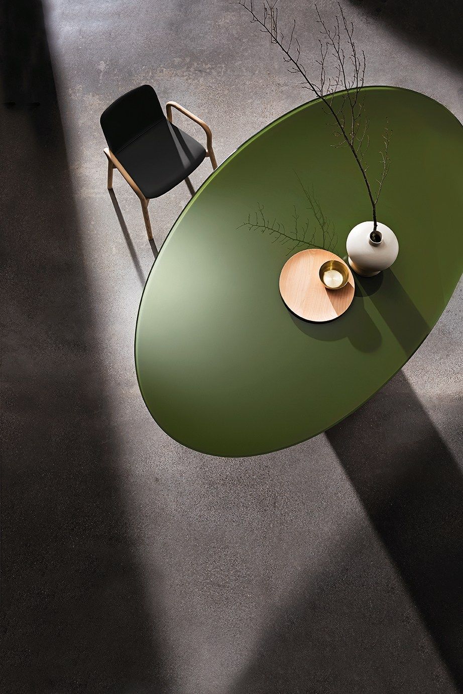 Овальный стол из нержавеющей стали и хрусталя Sovet Italia ARCH-00010291