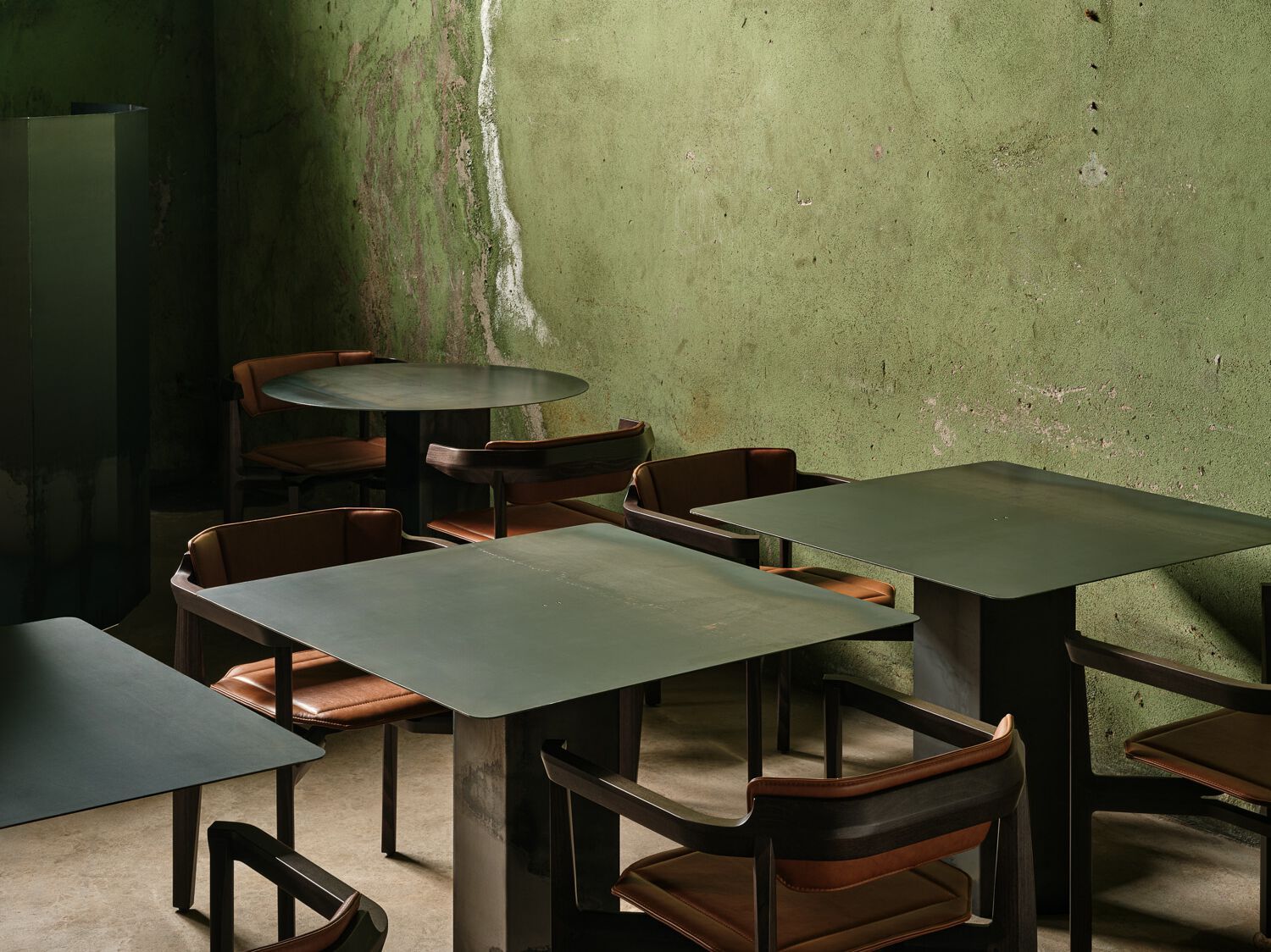 Деревянный стул с подлокотниками More Contract ARCH-00079857 - Вид №3