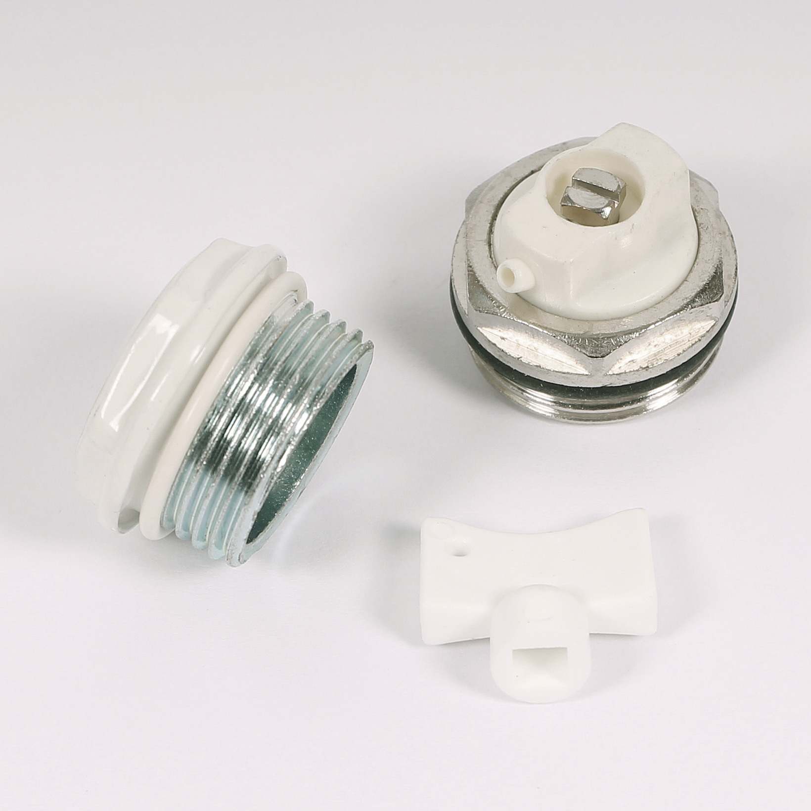 Комплект для подключения радиатора с плоскими штырьевыми кронштейнами (3 шт) с силиконовой прокладкой Torido 1"х3/4" RAL9010 TK34S1C3 - Вид №5