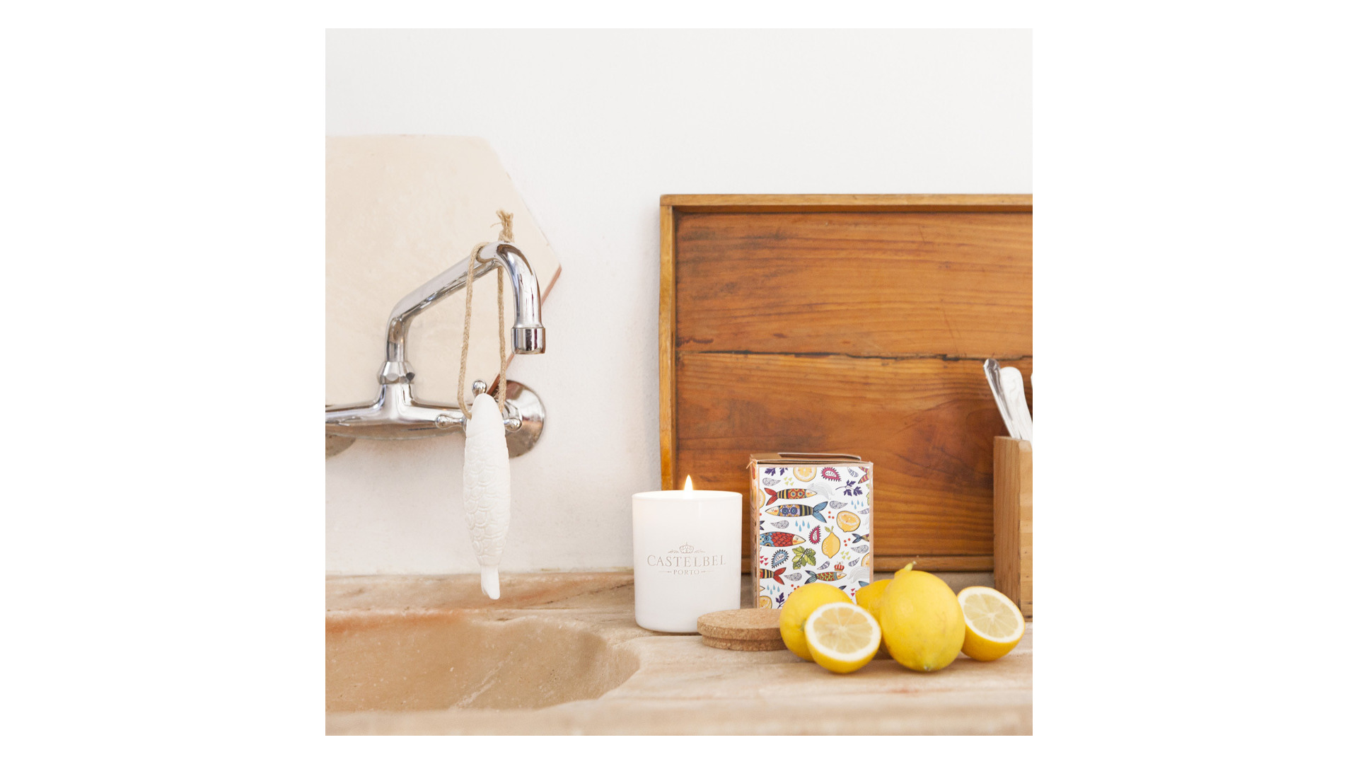 10673713 CASTELBEL Свеча ароматическая для кухни CASTELBEL Сардины 558г, воск  - Вид №1