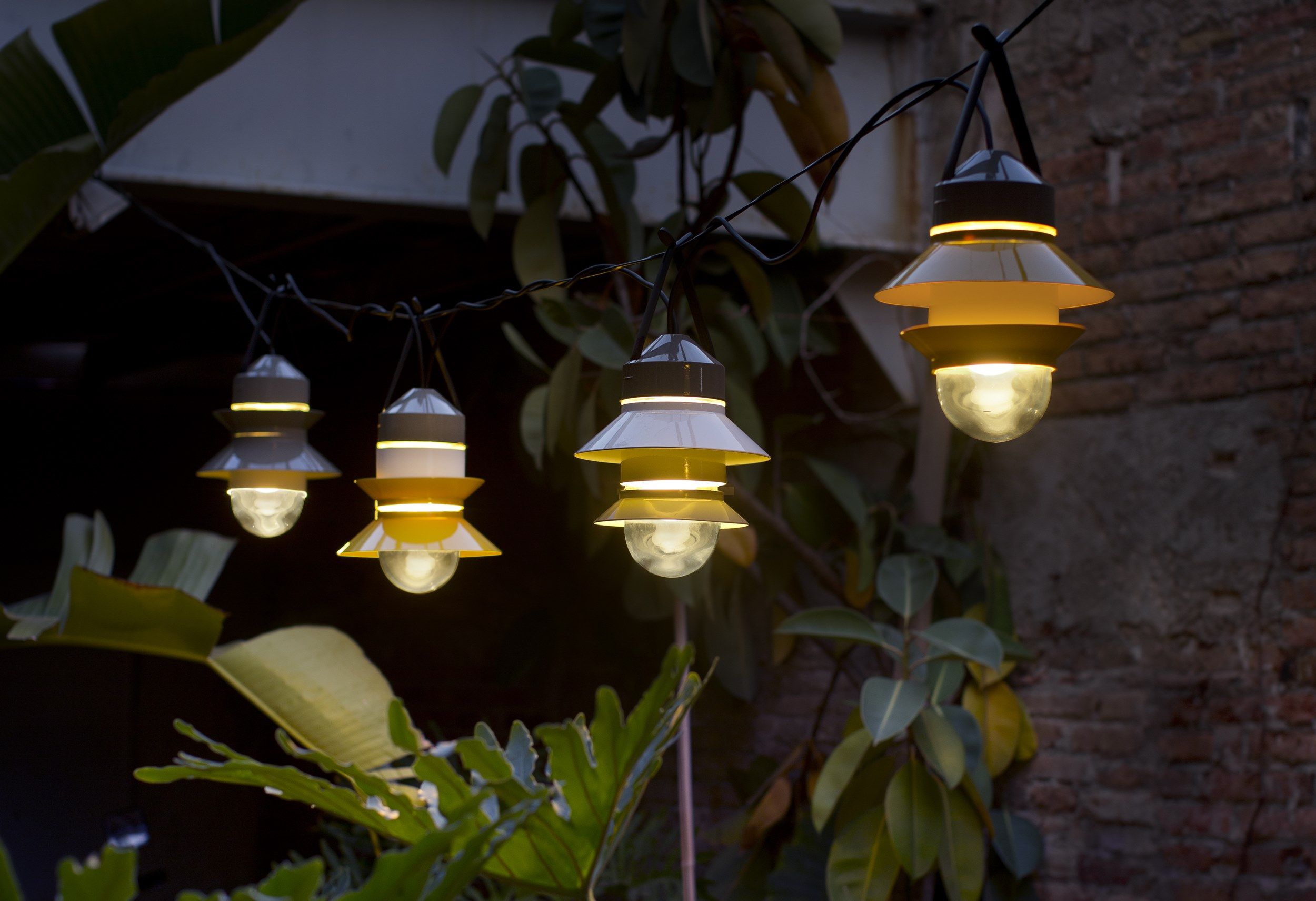 Открытый подвесной светильник на поликарбонатных кабелях Marset ARCH-00128091 - Вид №2