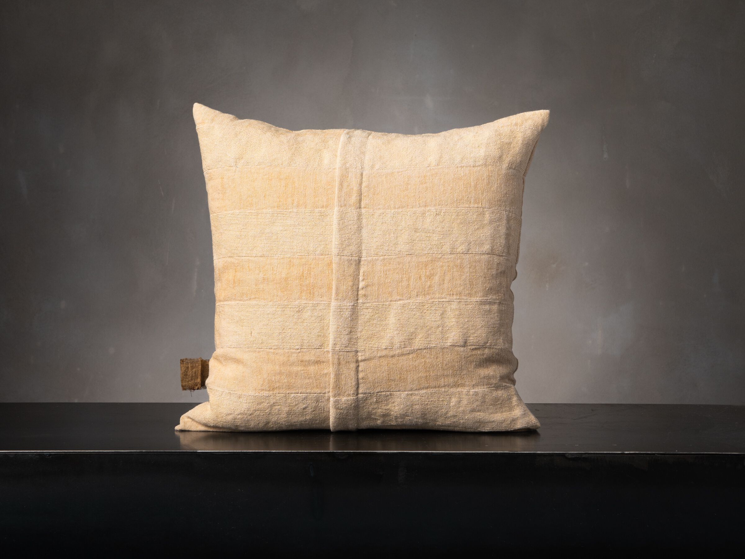 Квадратная льняная подушка The House of Lyria QUINCE ARCH-00035915 - Вид №1