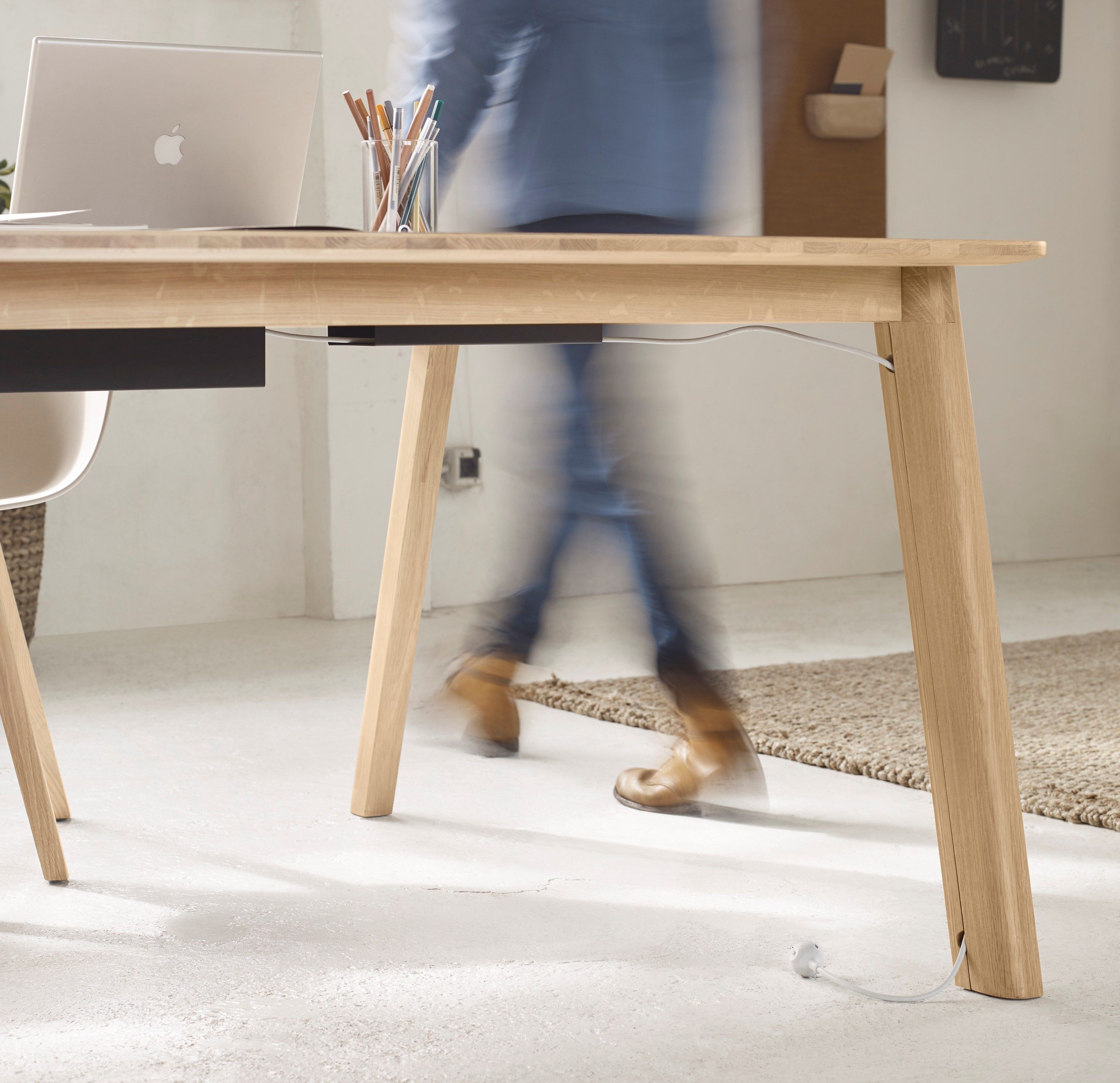 Прямоугольный стол для совещаний из дуба с системой люверсов ALKI Heldu ARCH-00015502 - Вид №4