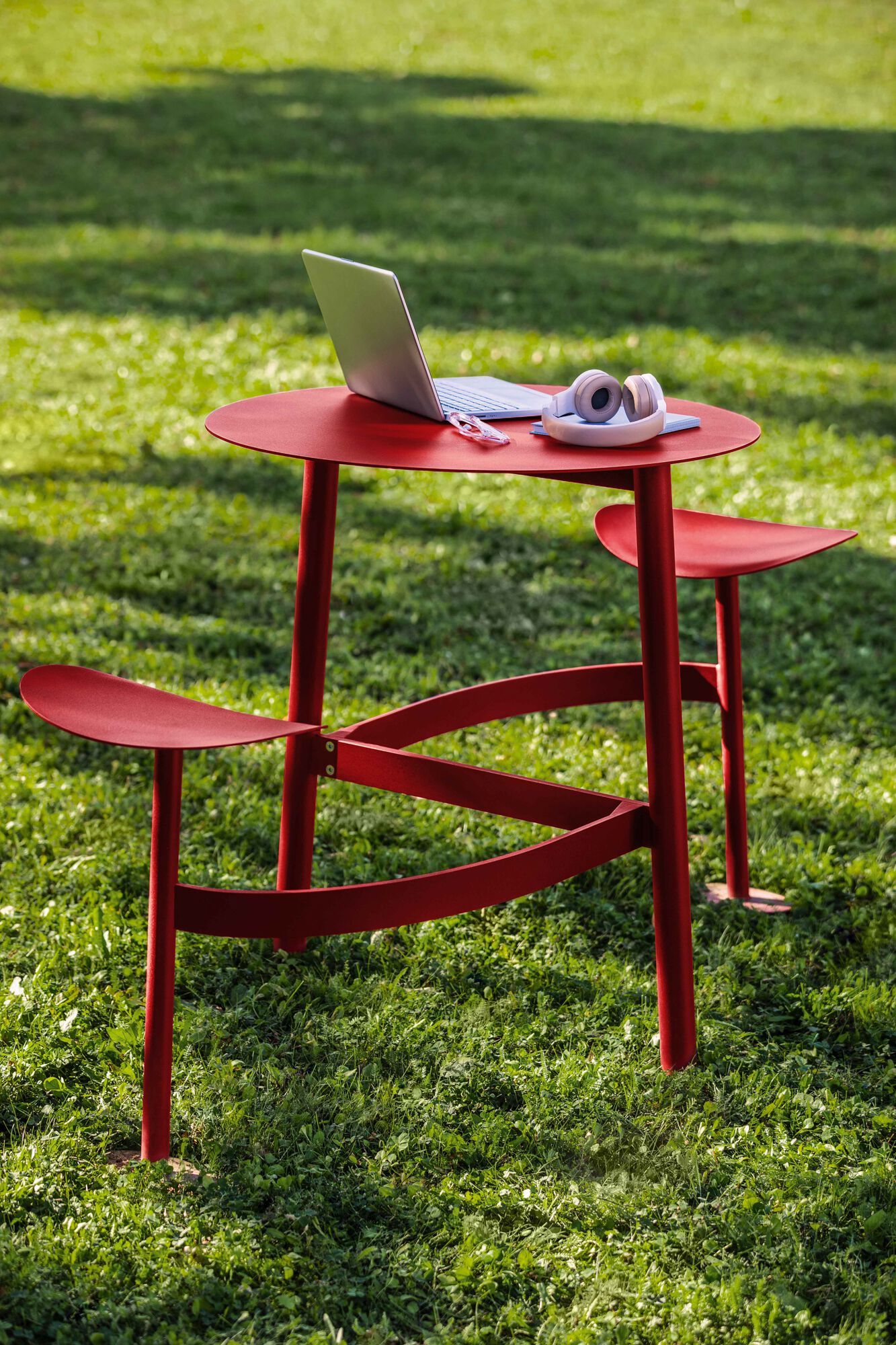 2-местный круглый модульный стол со встроенными сиденьями Fermob Bolder ARCH-00027979 - Вид №1