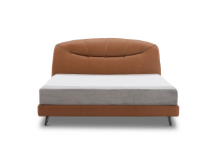 Полуторная кровать с кожаной обивкой