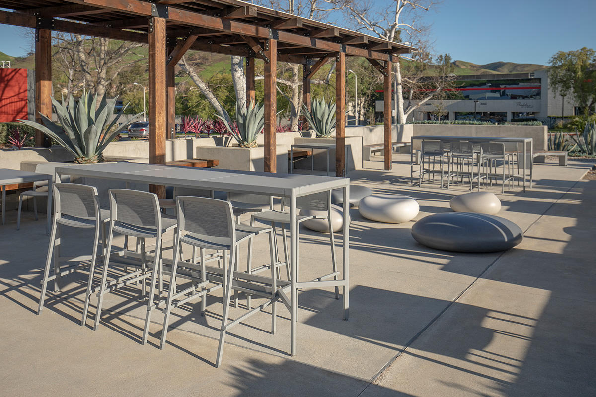 FSRT125 Барный стол Avivo  Forms-surfaces  - Вид №2