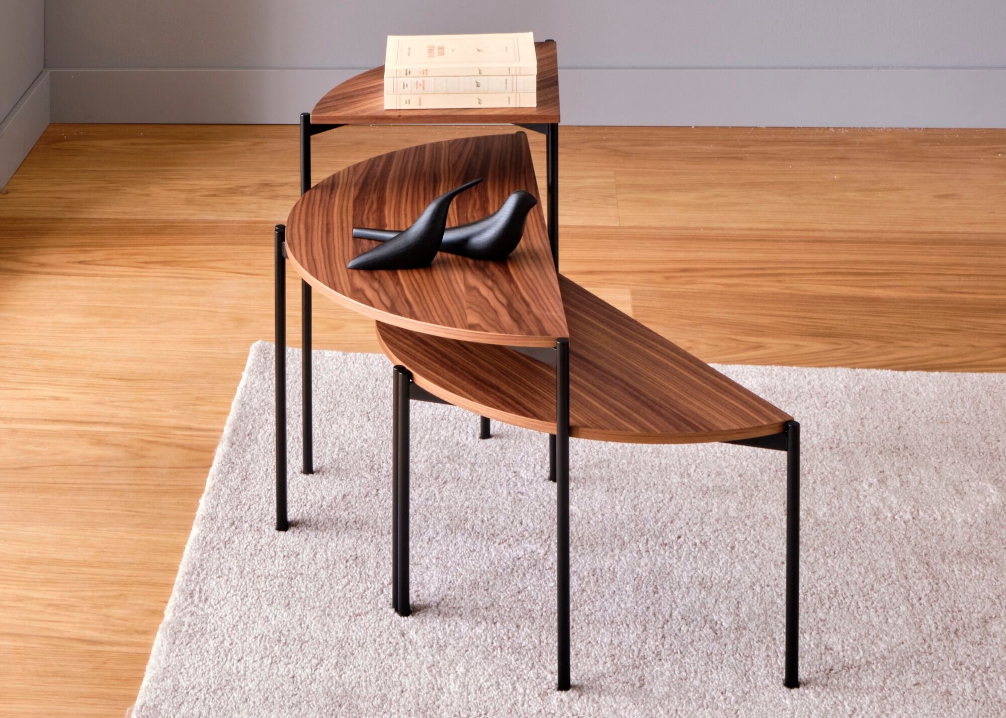 Журнальный столик из грецкого ореха Ligne Roset QUADRAN ARCH-00147052 - Вид №3