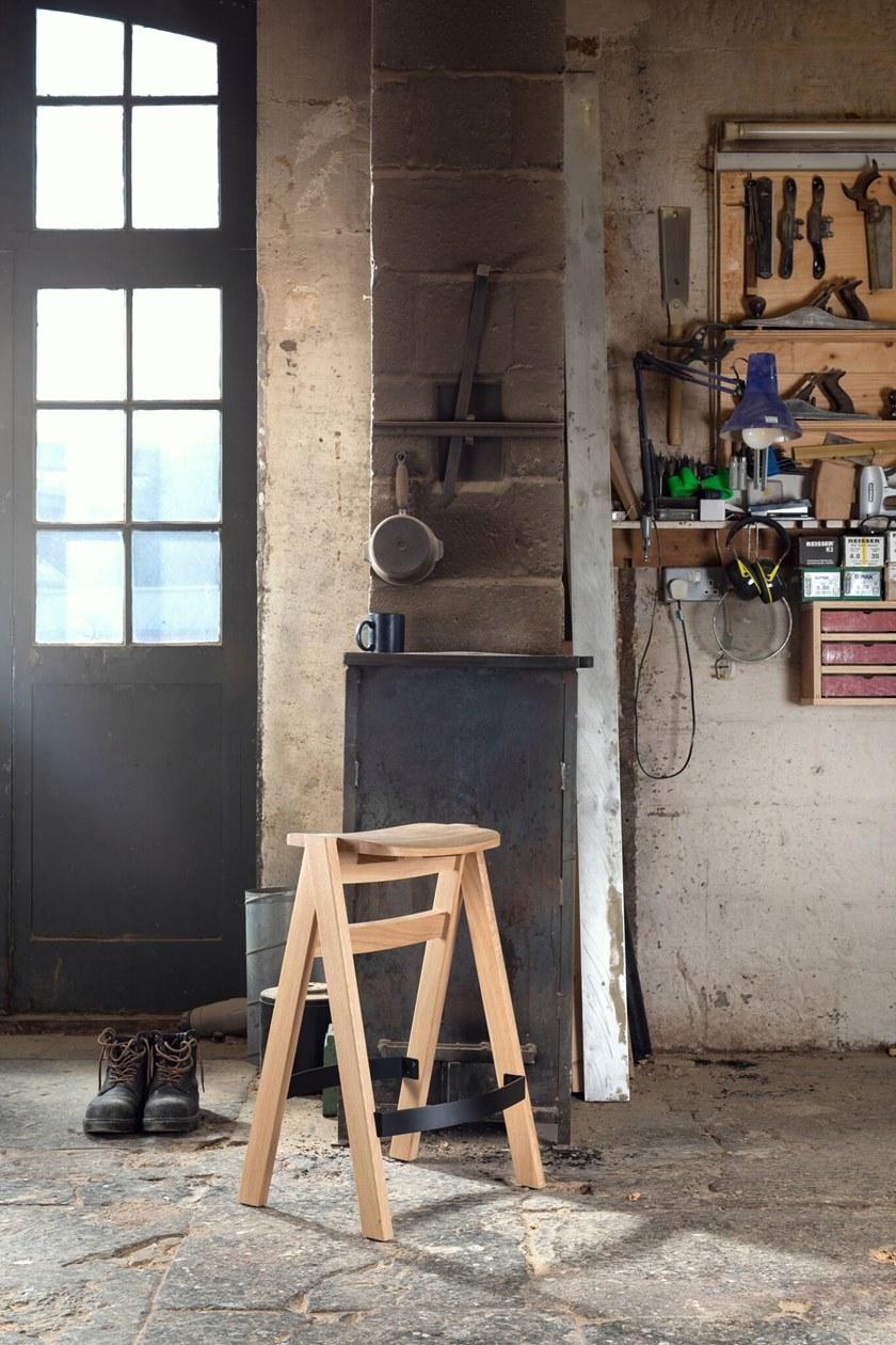 Deadgood Высокий штабелируемый табурет из дуба с подставкой для ног  Lsm - lsh  - Вид №8