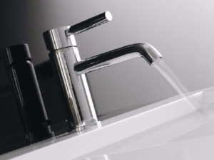 Однорычажный смеситель для раковины с одним отверстием