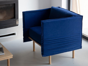 Тканевое кресло