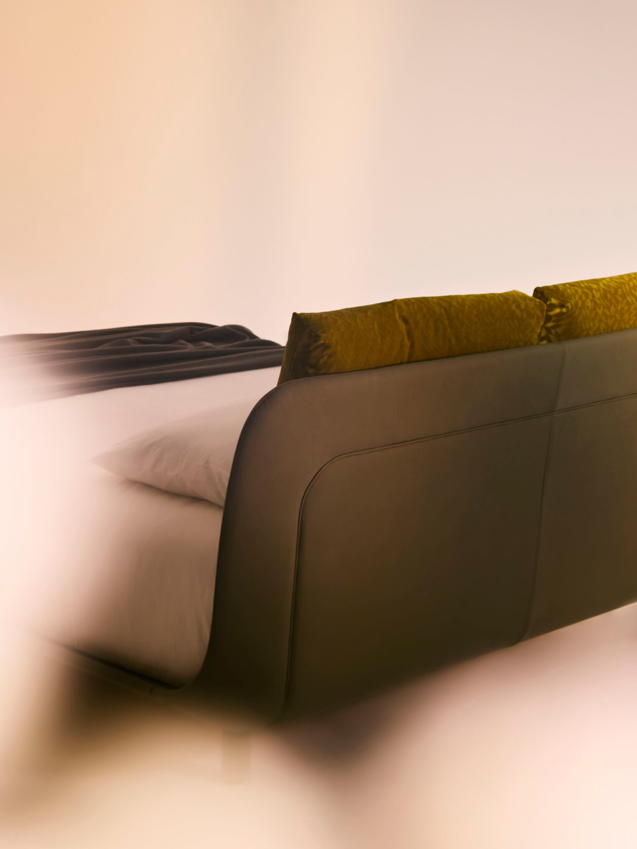 Кожаная двуспальная кровать Bolzan TATA ARCH-00014516 - Вид №3