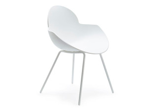 Полипропиленовый стул с подлокотниками