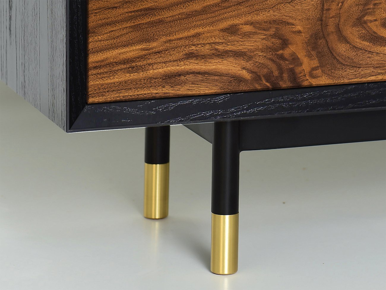 Тумба высокая с 4 дверцами американский орех Impala ACWD IMPALA 00-3981929 Коричневый;черный  - Вид №1