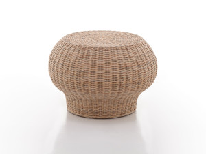 Низкий круглый журнальный столик из медуллина