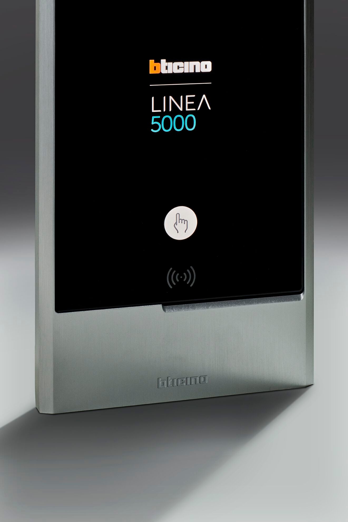 Система домофона и видеодомофона BTICINO LINEA 5000 with Netatmo ARCH-00143983 - Вид №10
