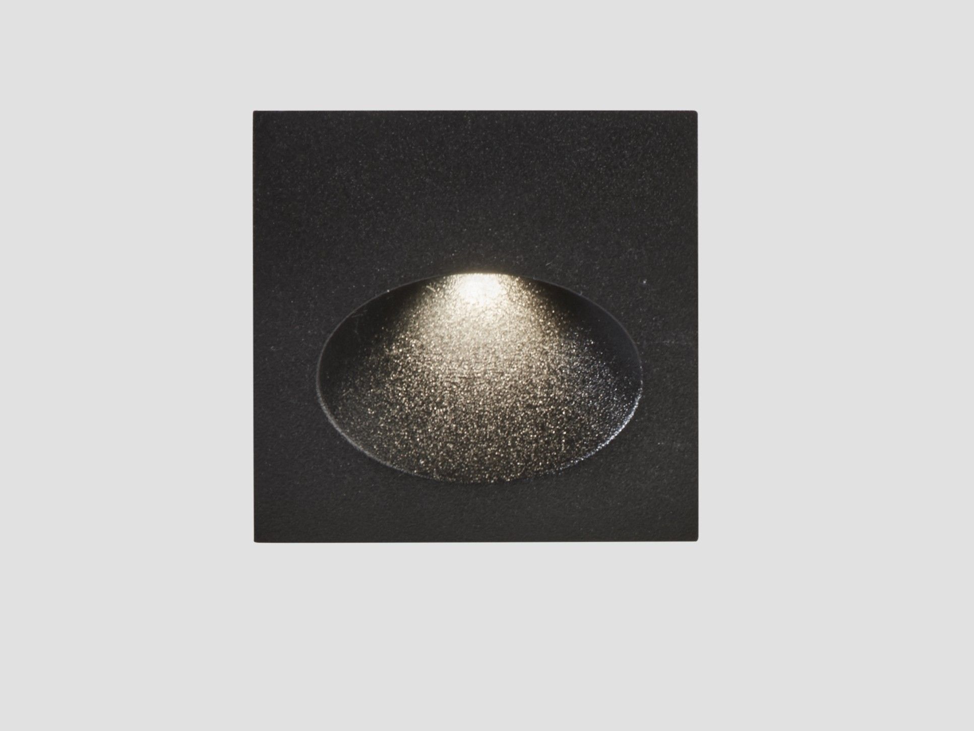 Утопленный алюминиевый светодиодный наружный прожектор LedsC4 Bat ARCH-00071602