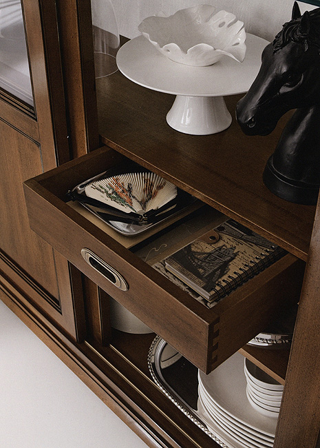 Витрина CONTESSA DEVINA NAIS VT024 Classic - Вид №1