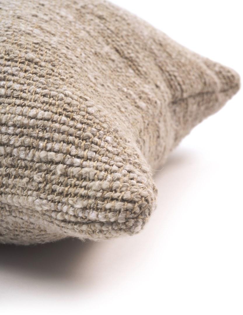 Ethnicraft Прямоугольная подушка из ткани Refined layers 21052/21045/21044 - Вид №1