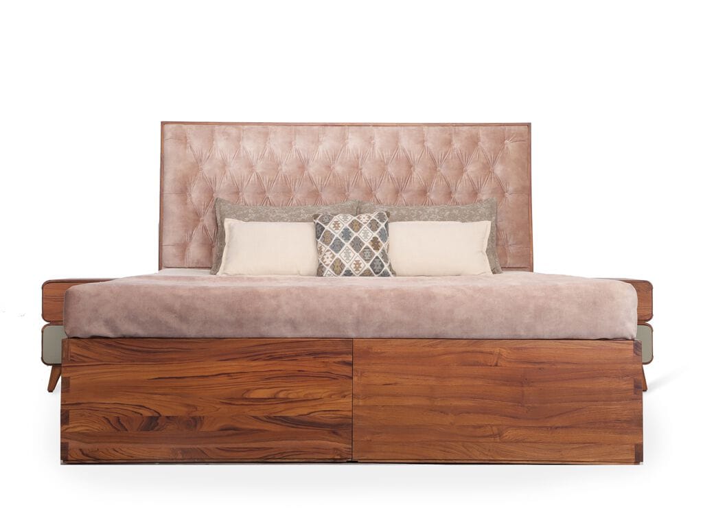 Двуспальная кровать из тикового дерева с капитонным изголовьем Alankaram KORYTO ARCH-00038590