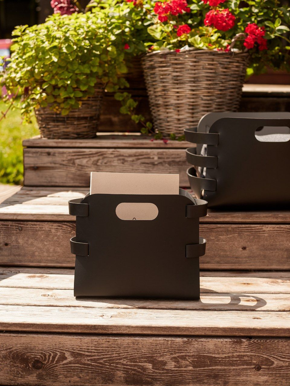 Кожаная стойка для журналов ADJ Portariviste ARCH-00046007 - Вид №4