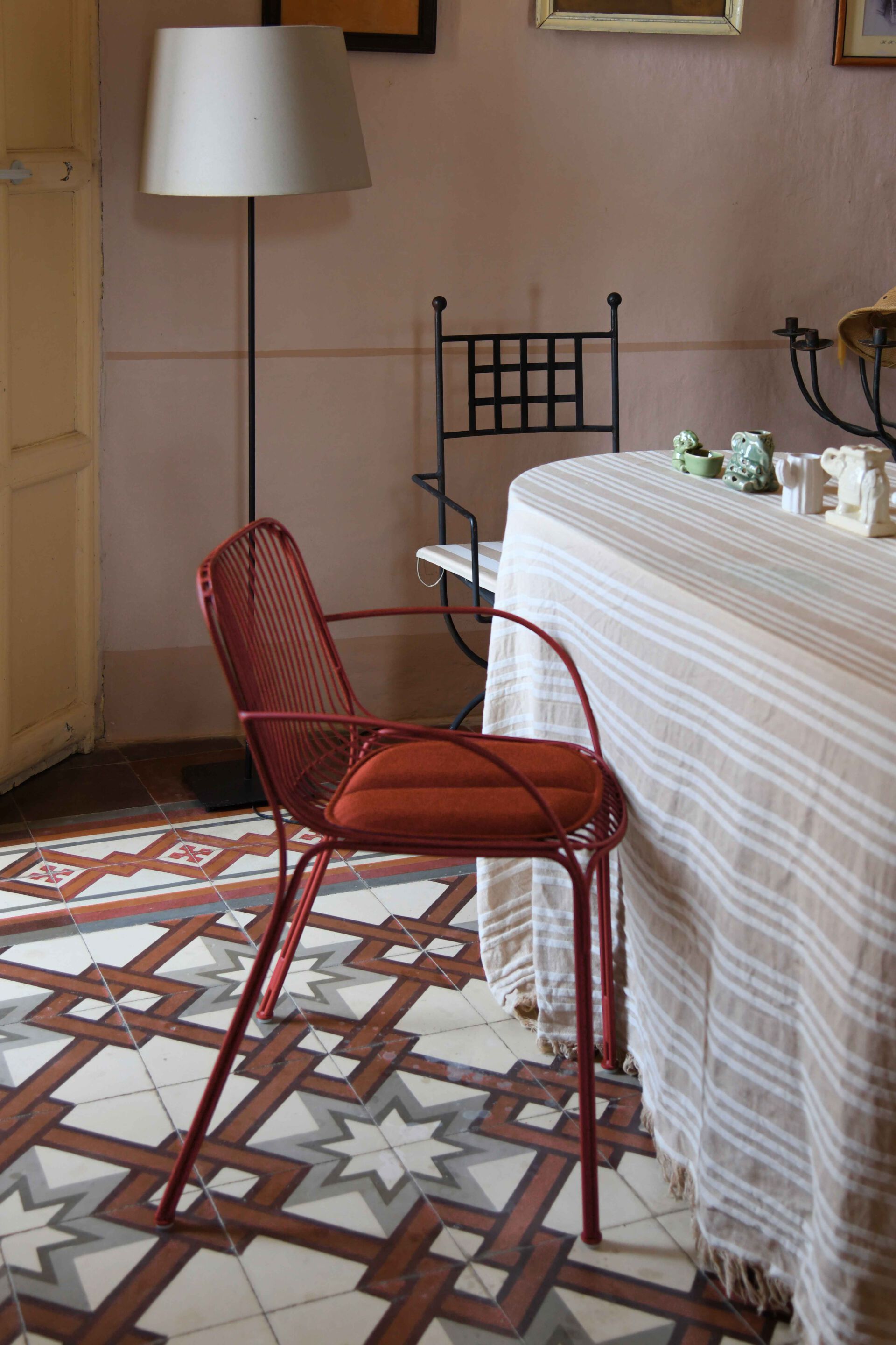 Напольная ткань квадратная однотонная подушка Kartell Hiray ARCH-00015831 - Вид №17