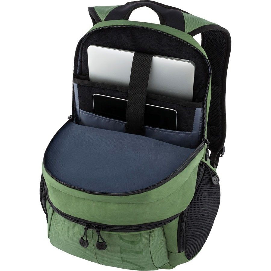 31105203 Рюкзак Pilot 16 Victorinox VX Sport  - Вид №1