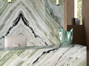 Столешница из керамогранита с мраморным эффектом