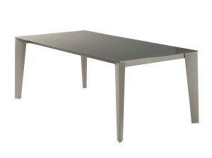 Обеденный стол из стали и хрусталя