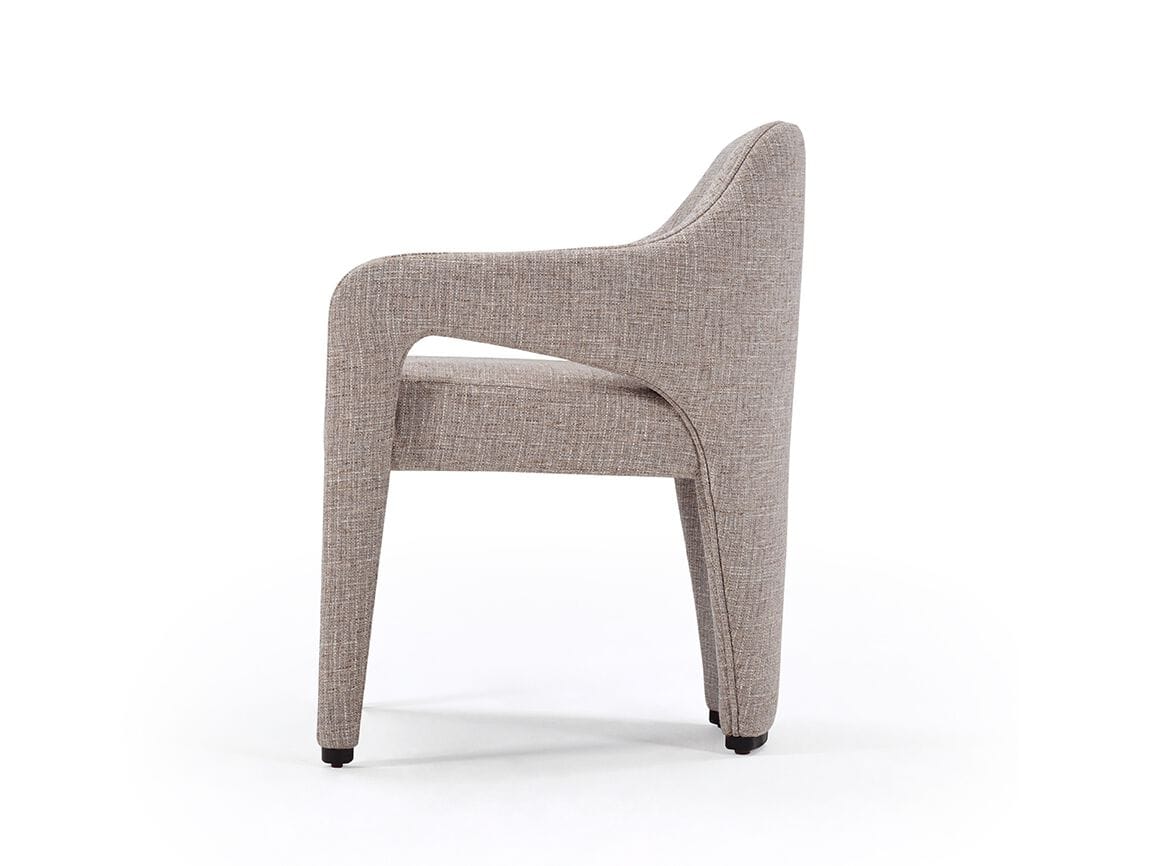 Мягкий тканевый стул с подлокотниками Casa Magna MARLON ARCH-00090411