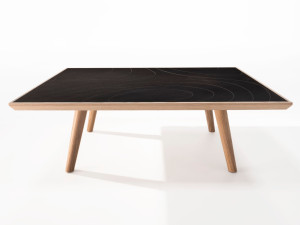 Низкий деревянный журнальный столик с столешницей из PaperStone®