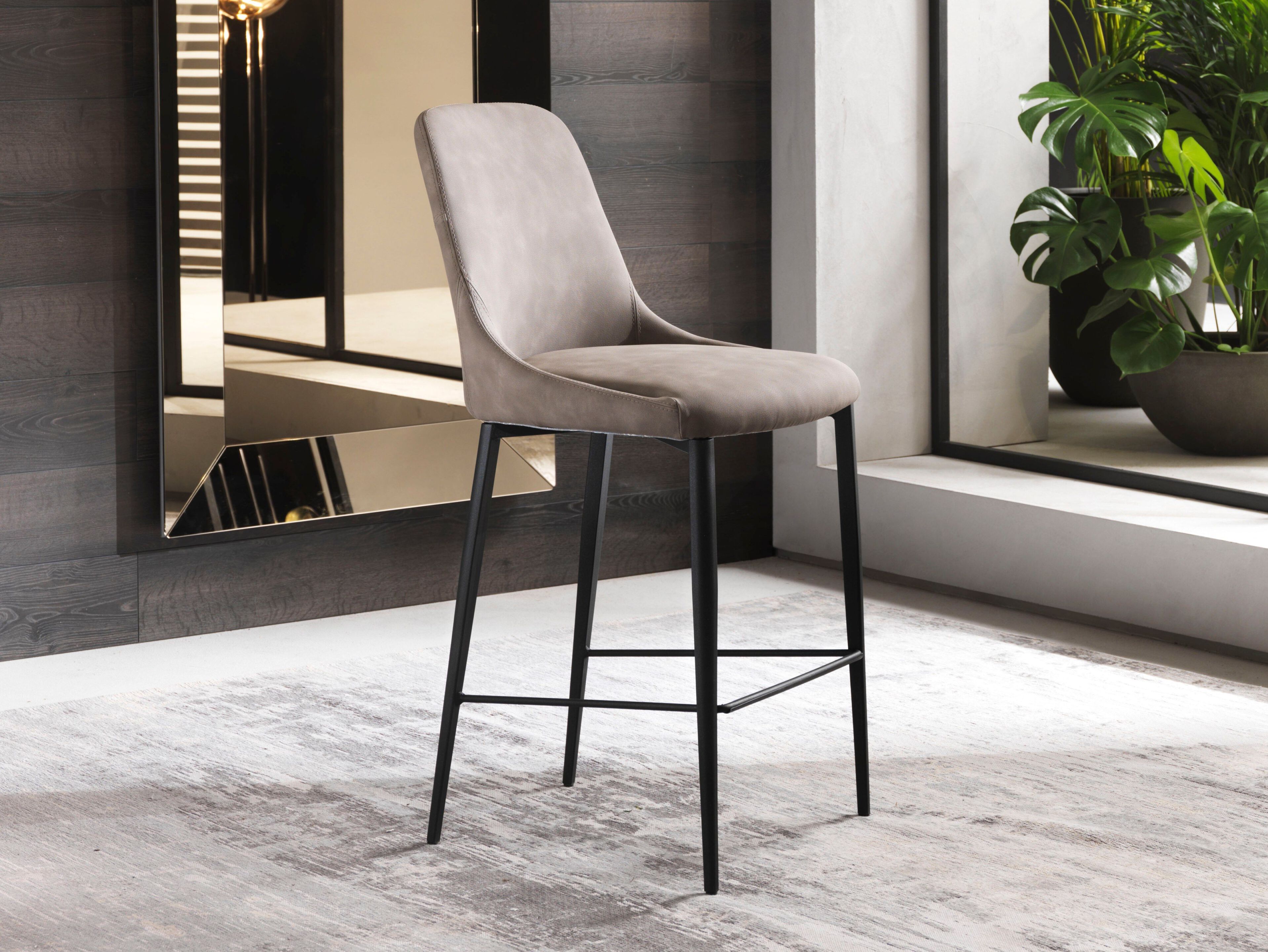 Мягкий стул со спинкой RIFLESSI София ARCH-00018567