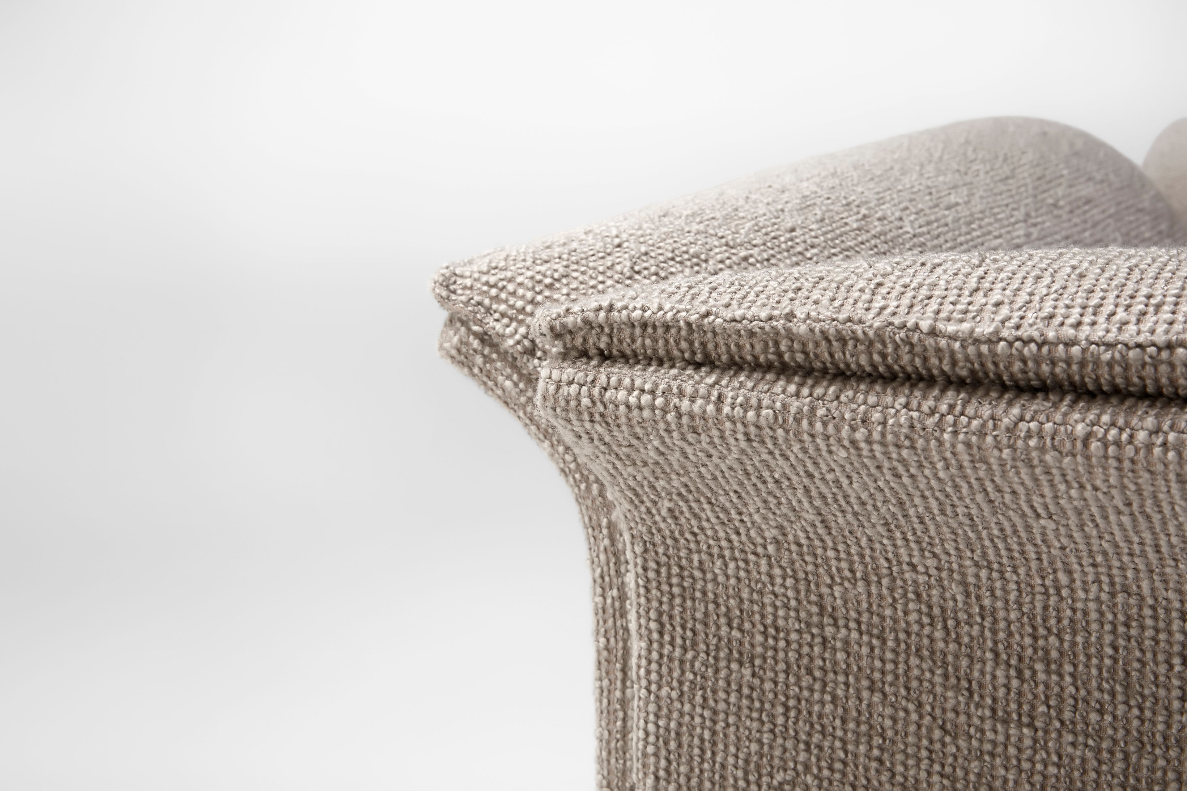 Тканевое кресло с подлокотниками Ross Gardam полдень ARCH-00131163 - Вид №2