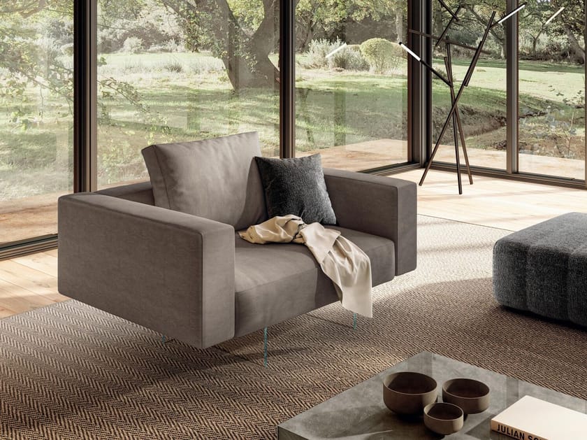 Тканевое кресло с подлокотниками Lago Air ARCH-00093666