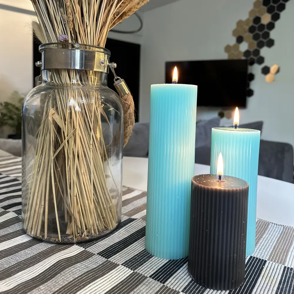 Дизайнерская свеча-столбик Santreyd Ribbed зеленый 15 см 89370285 STLM-0829637 - Вид №3