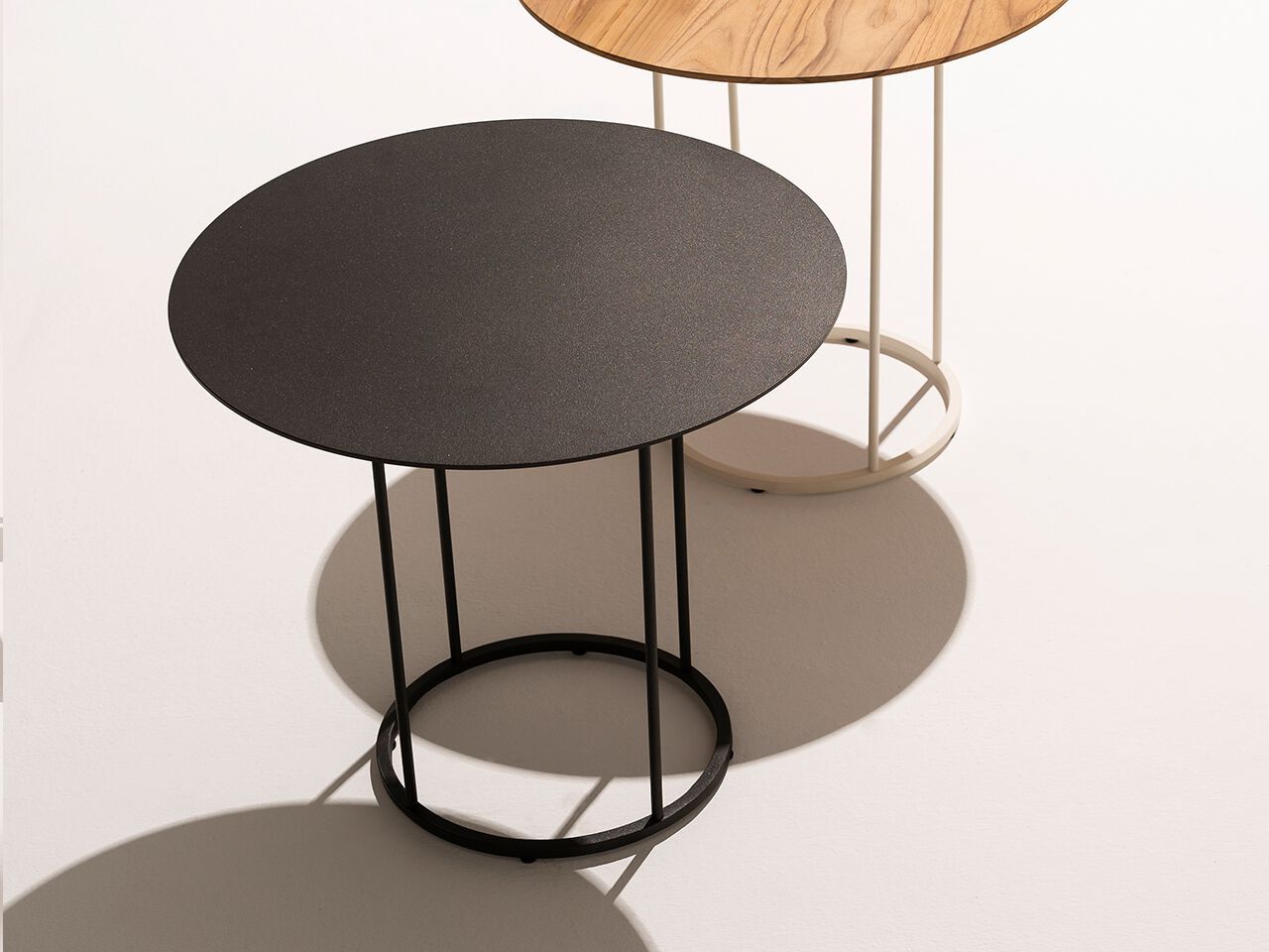 Алюминиевый круглый садовый столик RODA Zefiro ARCH-00114241