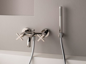 Латунная наружная настенная ванна с ручным душем