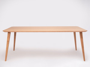 Деревянный прямоугольный обеденный стол