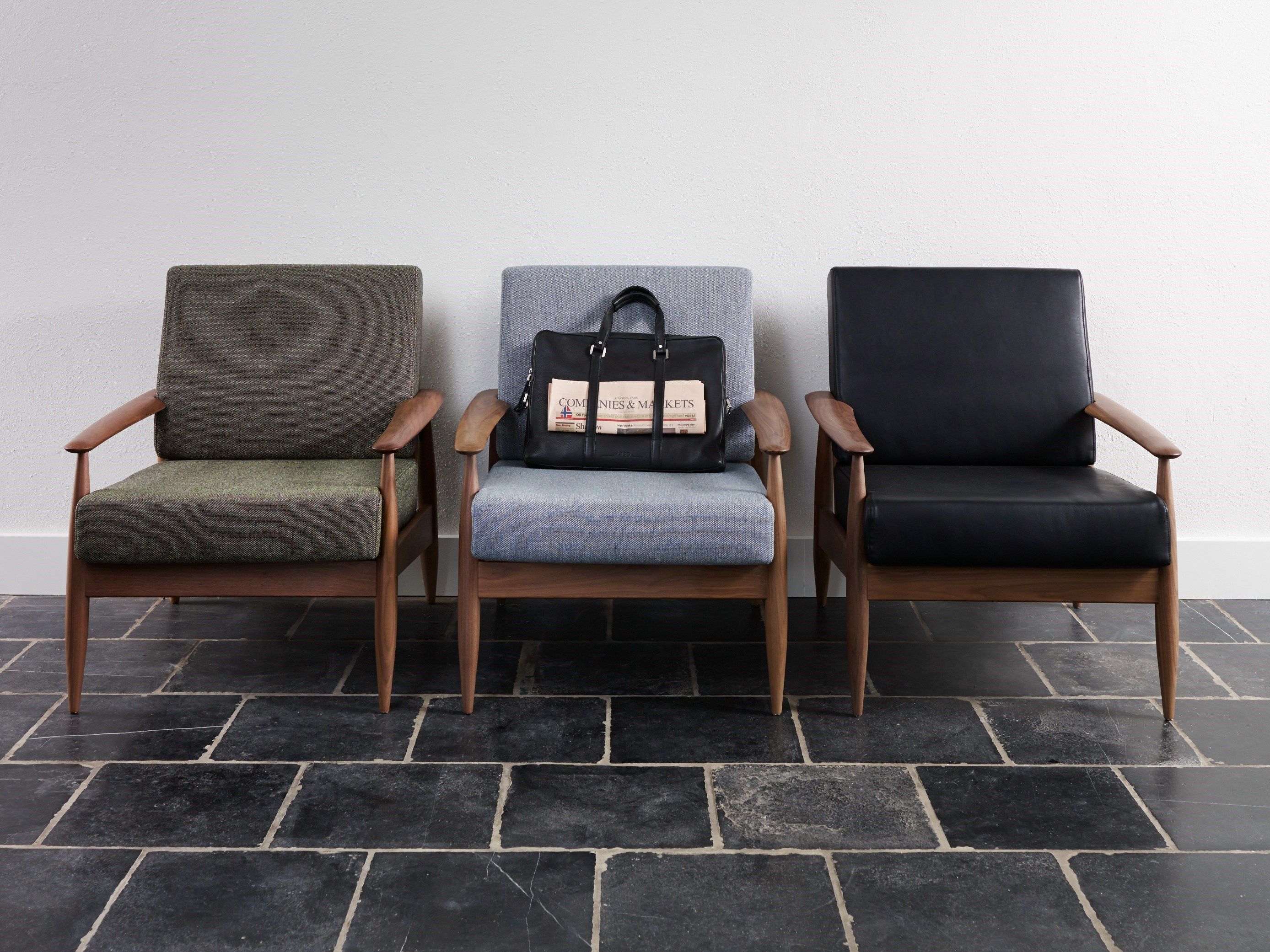 Тканевое кресло с подлокотниками BuzziSpace BuzziNordic ARCH-00119679