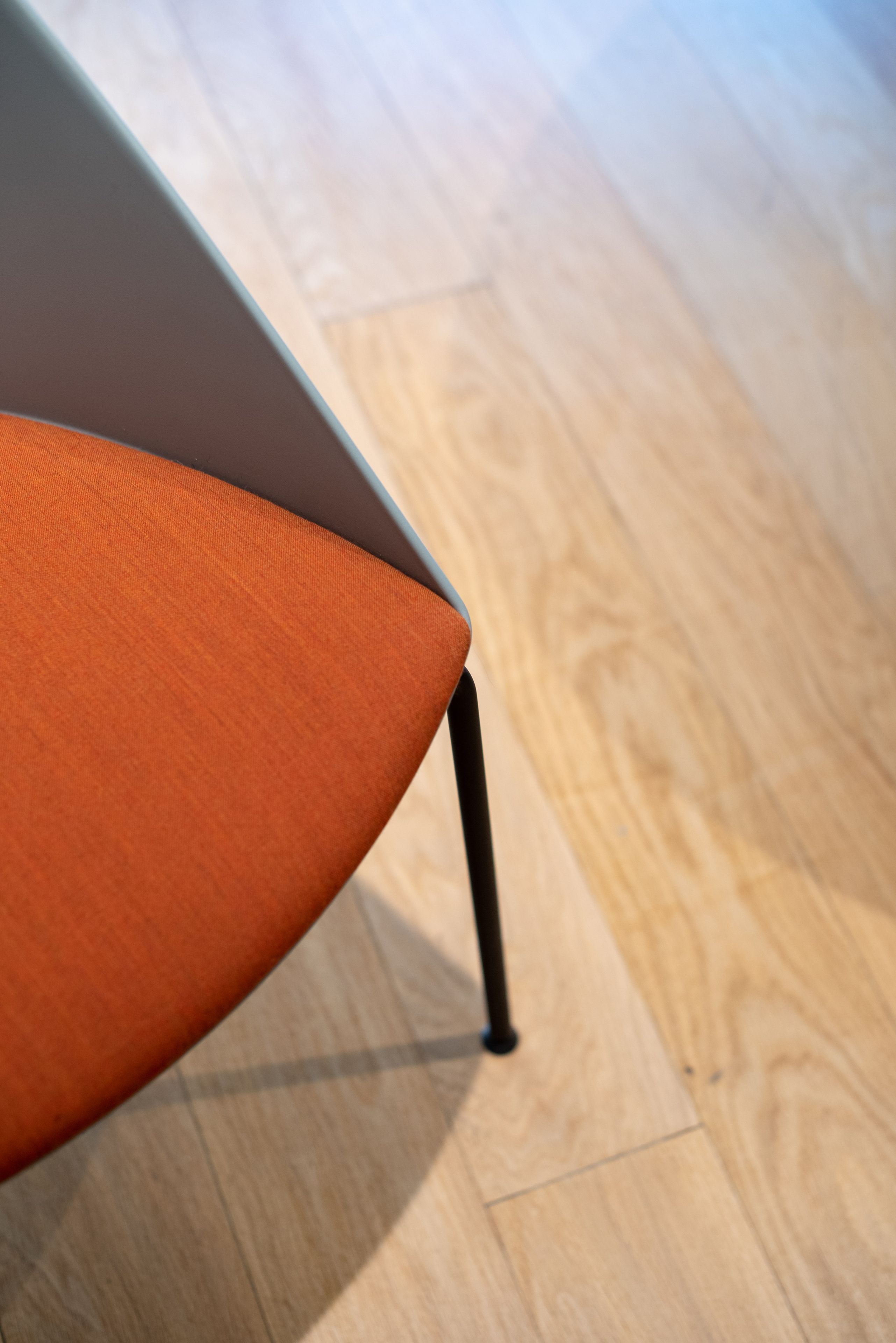 Стул из полипропилена с мягким сиденьем In Stock Arper ARCH-00045586 - Вид №1