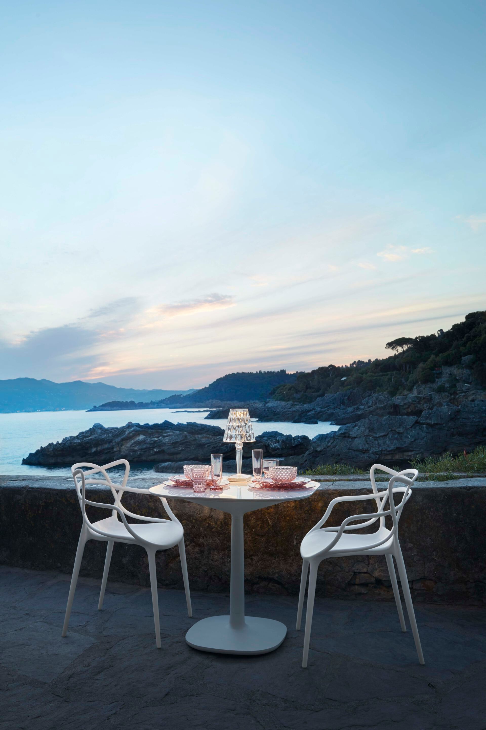 Штабелируемый стул из инженерного пластика с подлокотниками Kartell Masters ARCH-00054309 - Вид №3