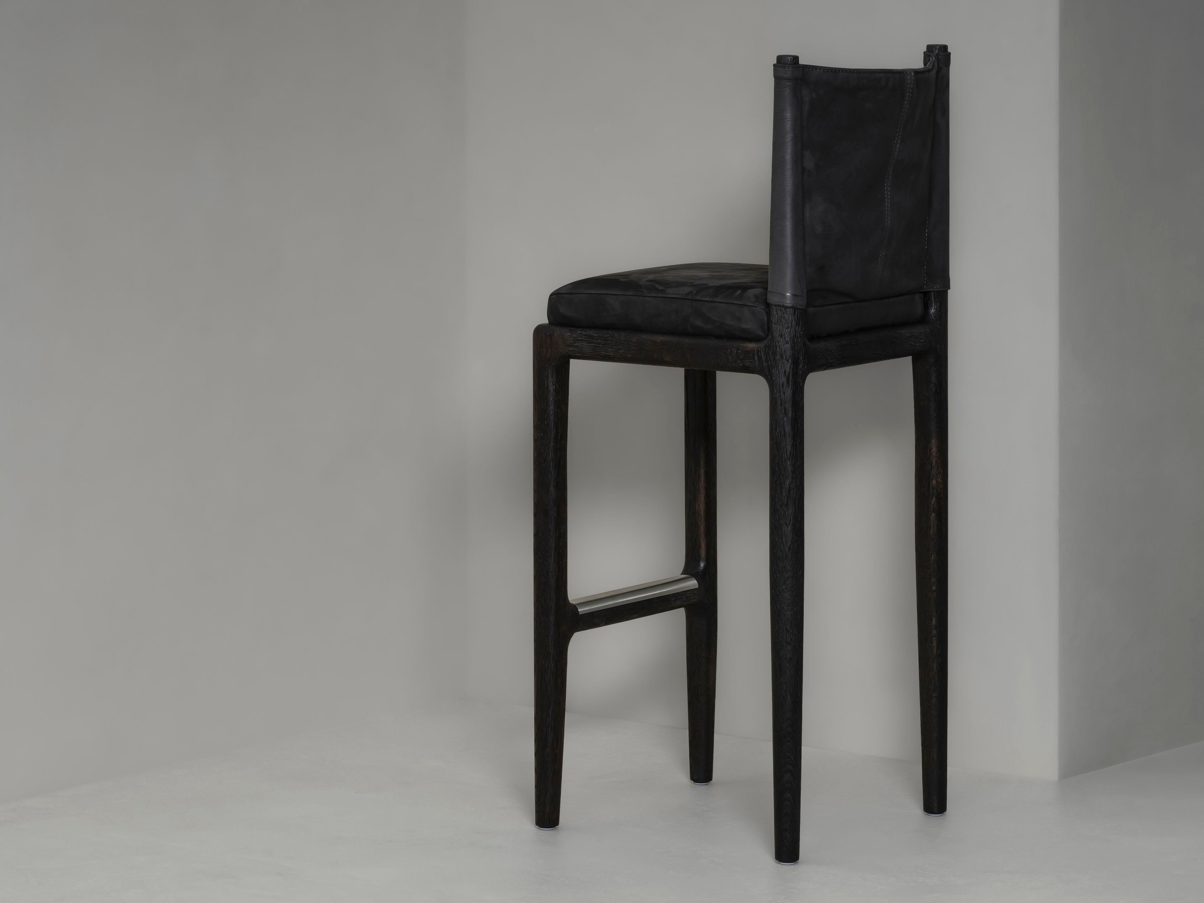 Кожаный барный стул с подставкой для ног Van Rossum Abi ARCH-00023357 - Вид №1