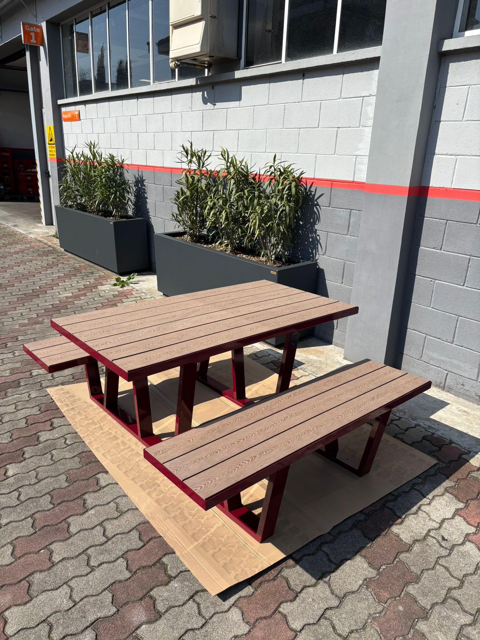 Прямоугольный стол для пикника WPC со встроенными скамейками Studio Città VOLT COMPACT ARCH-00140202 - Вид №6