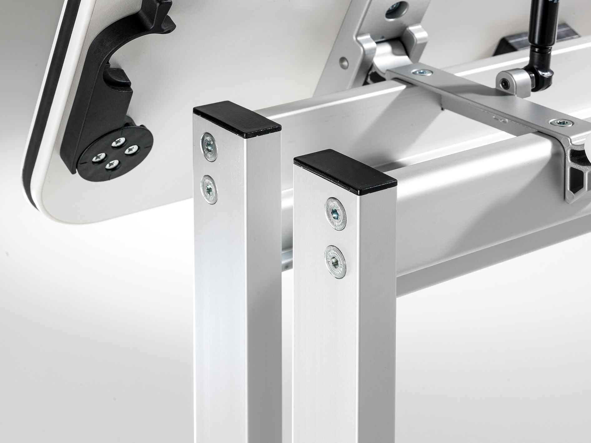 Модульный стол для совещаний из меламина с системой люверсов Haworth PLANES ARCH-00091360 - Вид №6