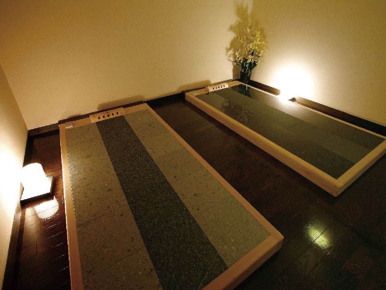 Каменная кровать с подогревом HEALING Hot Stone Spa ARCH-00043214 - Вид №2