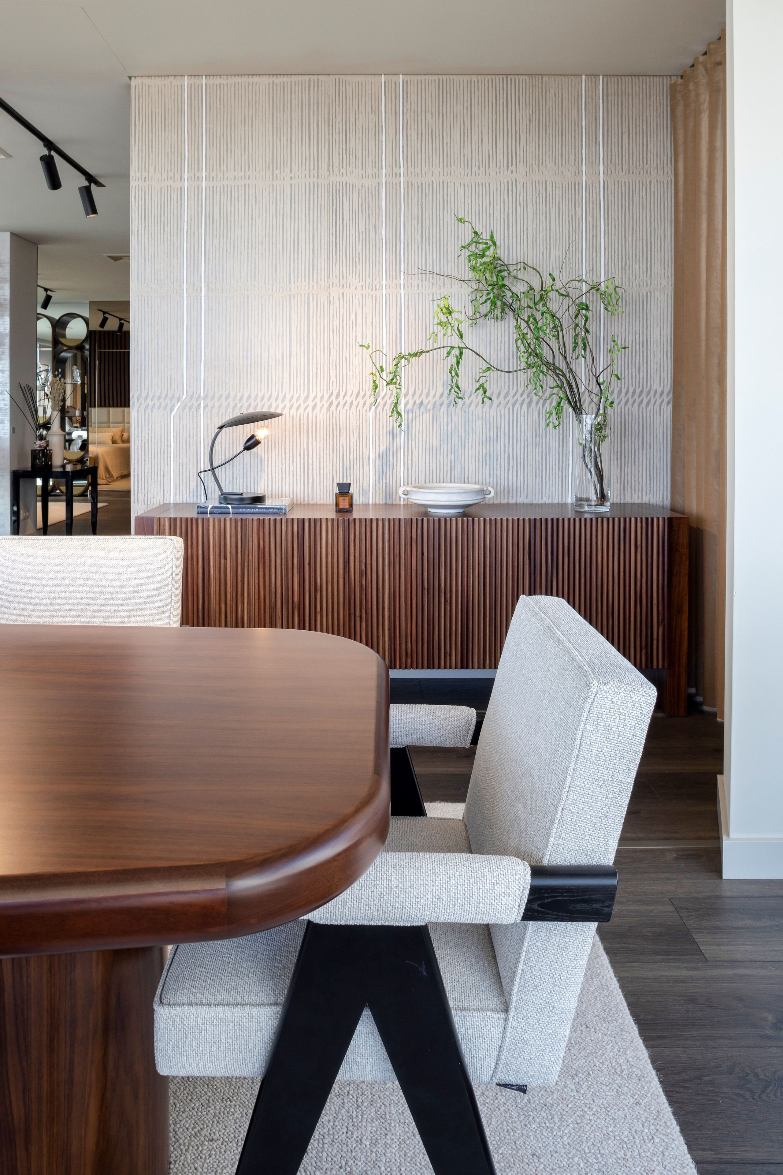 Деревянный шкаф с распашными дверями Stylish Club Маяк ARCH-00077434 - Вид №3