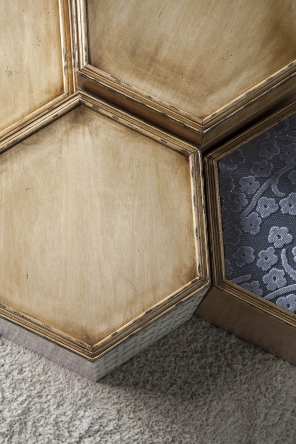 079050 Столик 1 Lola Glamour hexagonal Santreyd