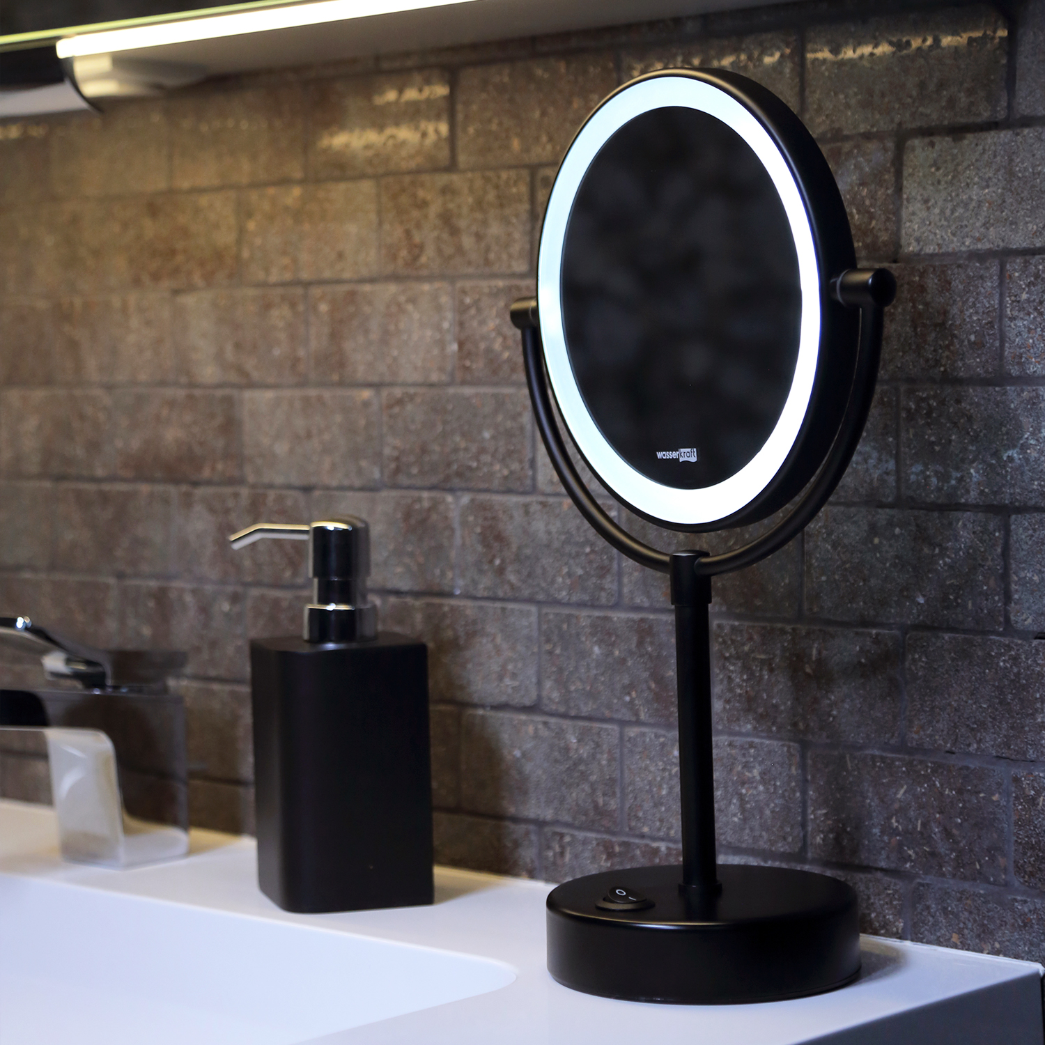 K-1005BLACK Зеркало с LED-подсветкой двухстороннее, стандартное и с 3-х кратным увеличением WasserKRAFT 